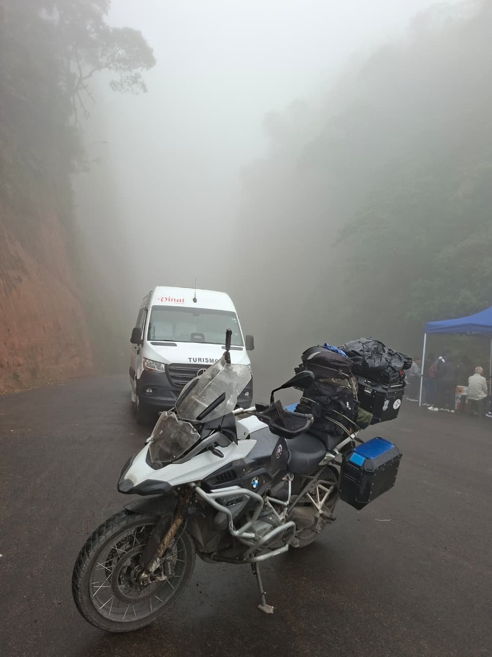 Parada dentro da nuvem